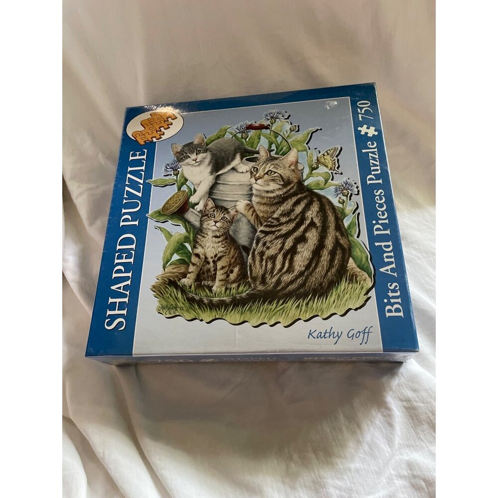 Bits And Pieces 750-Piece Shaped Puzzle Cats By Kathy Goff
